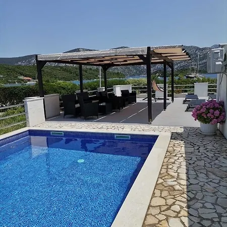 Family-Friendly Apartments With Swimming Pool Kneza, Korcula - 9130