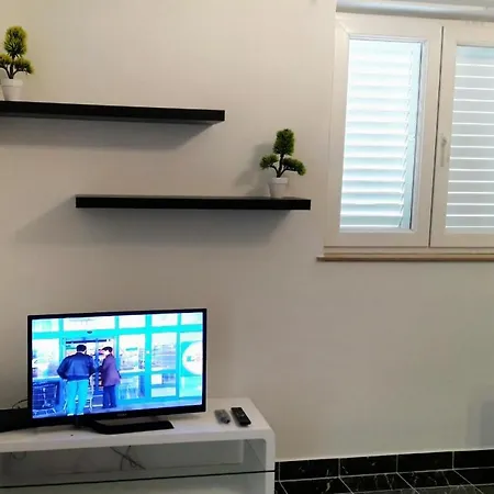 Apartment Family-Friendly Apartments With Swimming Pool Kneza, Korcula - 9130 Racisce