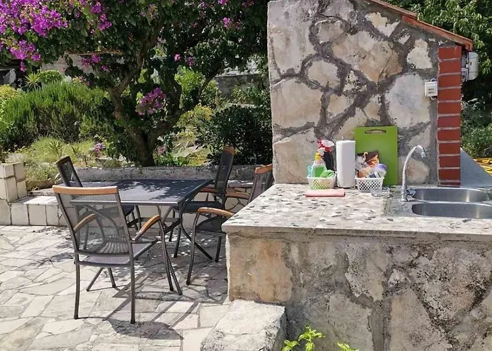 Family-friendly With Swimming Pool Kneza, Korcula - 9130 아파트